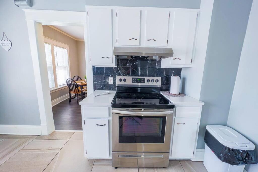 Cozy 3br 1 Bath In * Niagara Falls