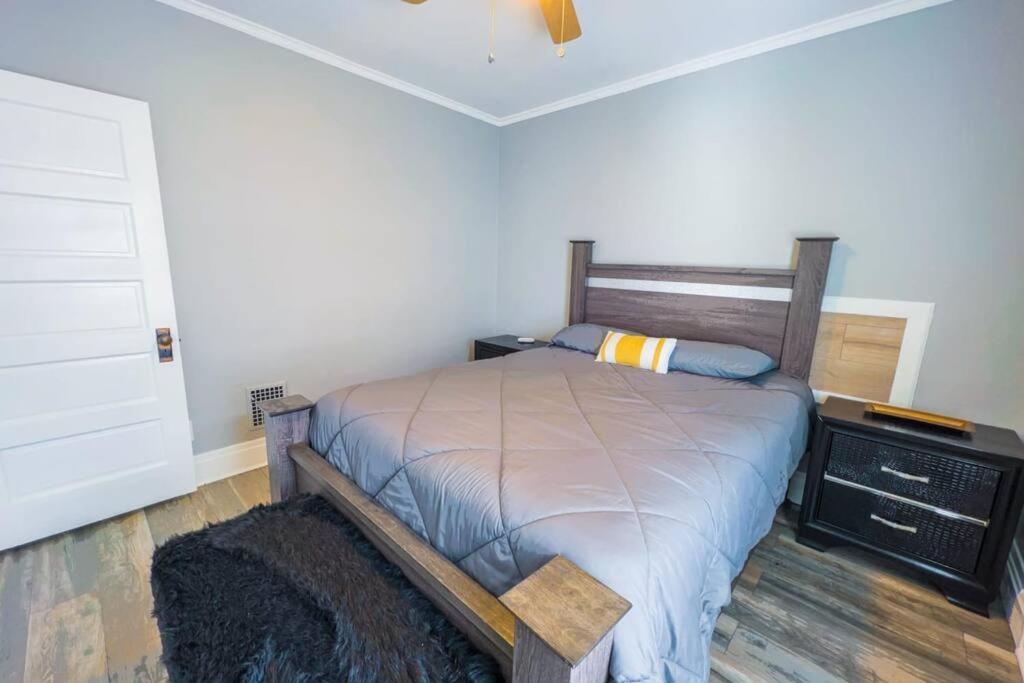 Cozy 3br 1 Bath In *