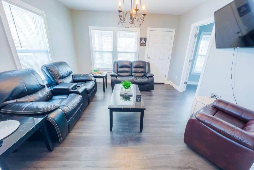 Apartment Cozy 3br 1 Bath In *