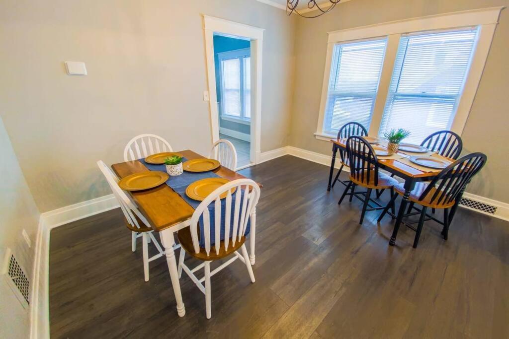 Cozy 3br 1 Bath In *
