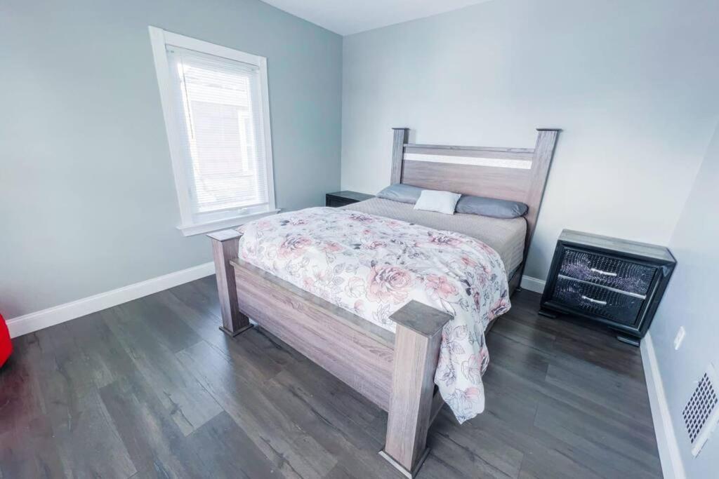 Apartment Cozy 3br 1 Bath In *